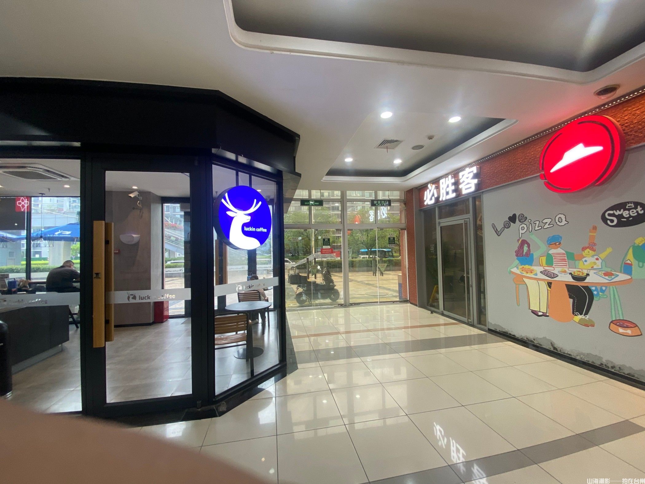 黄岩大润发：现代都市叙事的精准商业空间载体(图4)