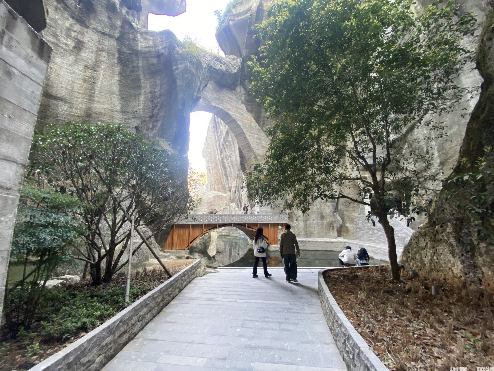 探秘千年斧凿·光影秘境启新章——黄岩石窟影视外景地巡礼(图17)