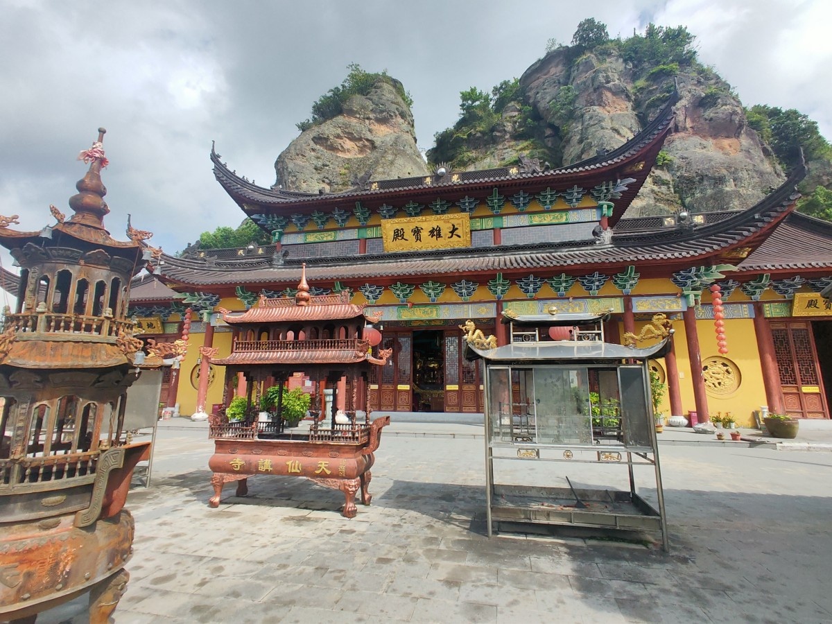 梵境寻踪：天台洪畴天仙讲寺——千年禅意铸就影视秘境(图2)