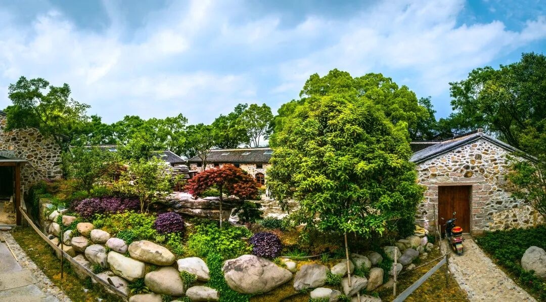 玉环龙溪镇山里村：山海石屋间的时光蒙太奇(图1)