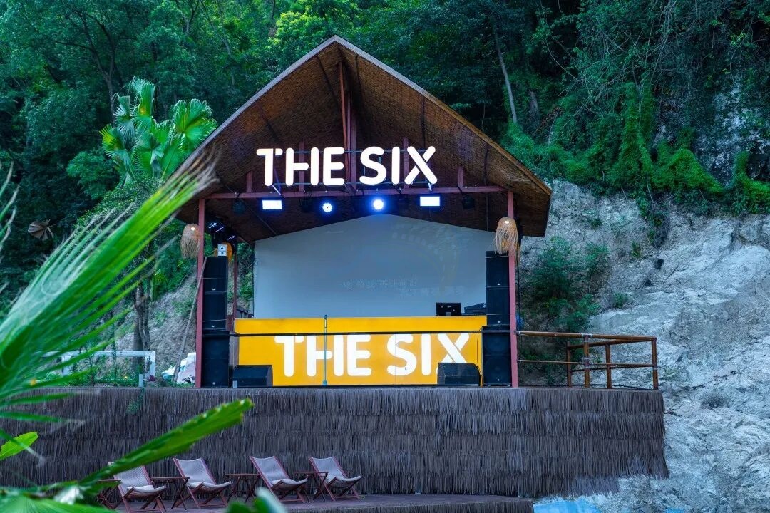玉环“THE SIX”咖啡馆：瀑布雨林间的影视造梦场(图3)