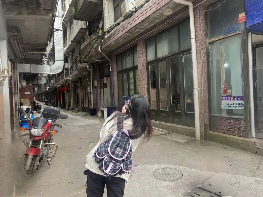 ：影视取景地｜松门老街：把“商贸古韵”焊在镜头里,800字解锁市井拍法(图3)