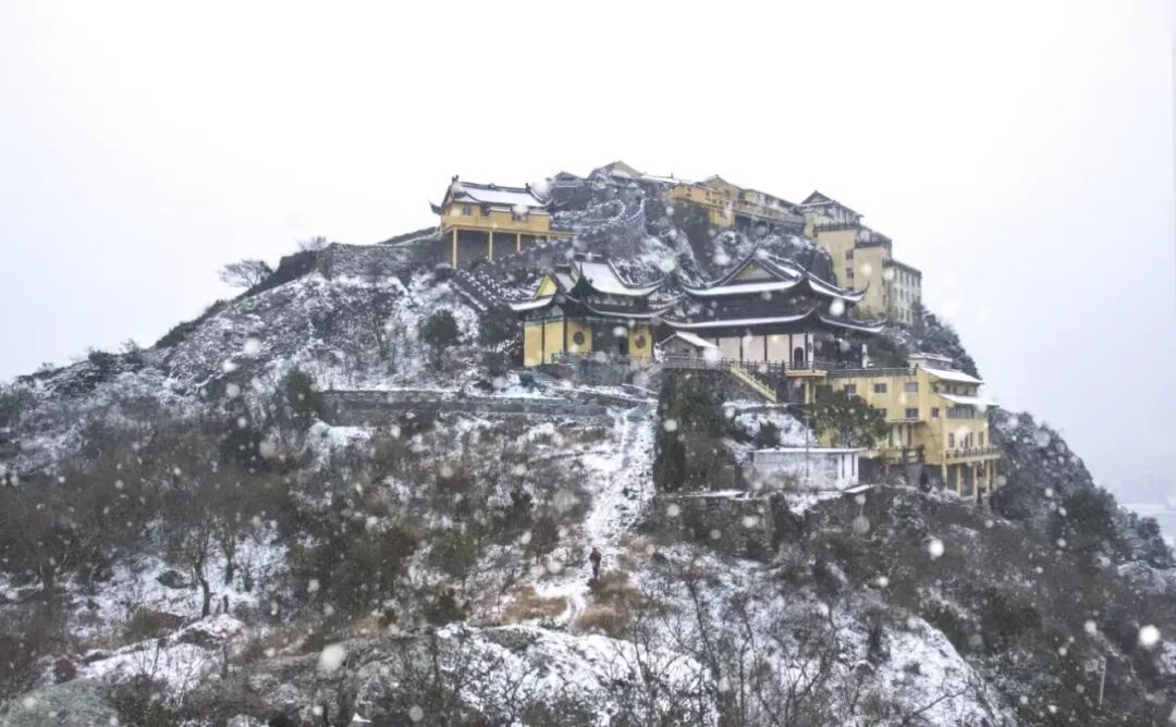 温岭箬横白峰山：云岚叠嶂间的“山海光影片场”(图2)