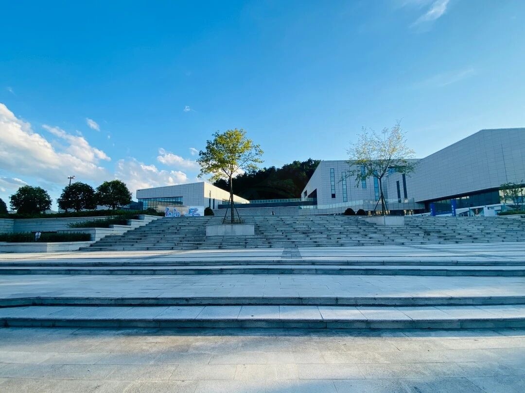 仙居剧院｜山水间生长出来「一半诗意一半烟火」影片场域(图3)