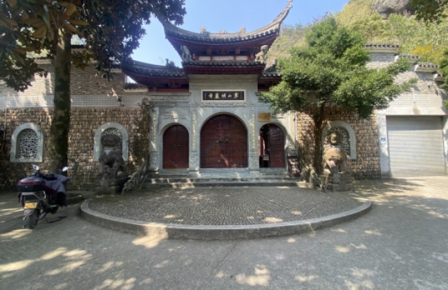 崖壁藏禅境・光影绘奇观 ——拍在台州力荐明岩寺影视取景地