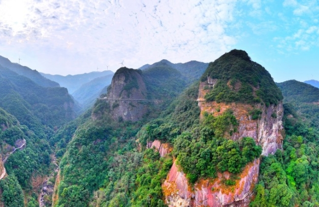 三门龙母山：山海褶皱里的“视听秘境”